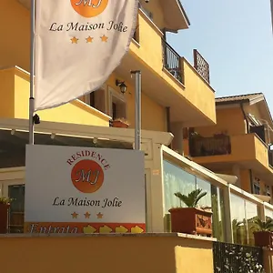 Residencia La Maison Jolie Hotel Fiumicino