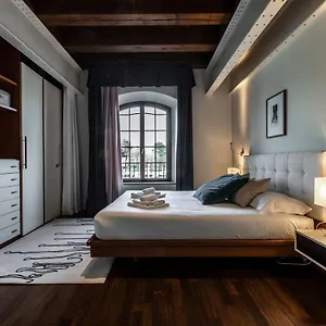  Apartment Molino Stucky Wi-fi R&r Italy