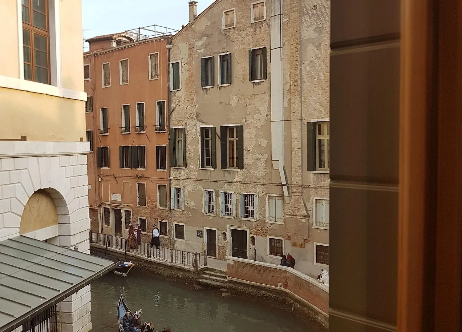 Ad Place Venice